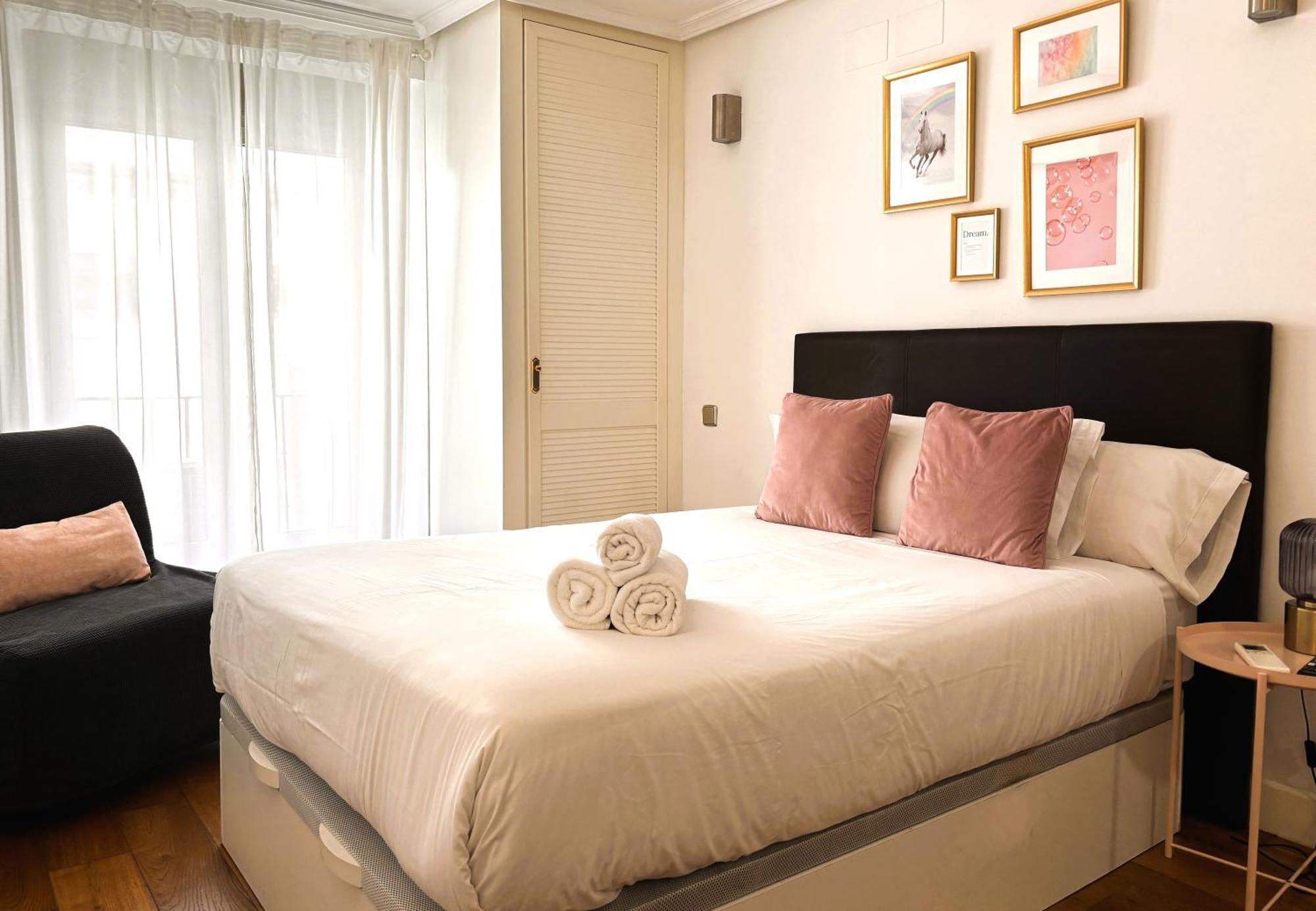 Chueca Apartamentos Noxi Madrid Exteriör bild